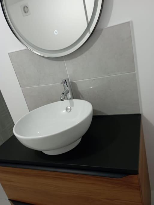 Cosy Bellamy Apartment Angouleme Luaran gambar