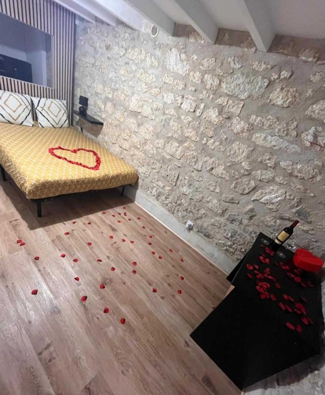 Cosy Bellamy Apartment Angouleme Luaran gambar
